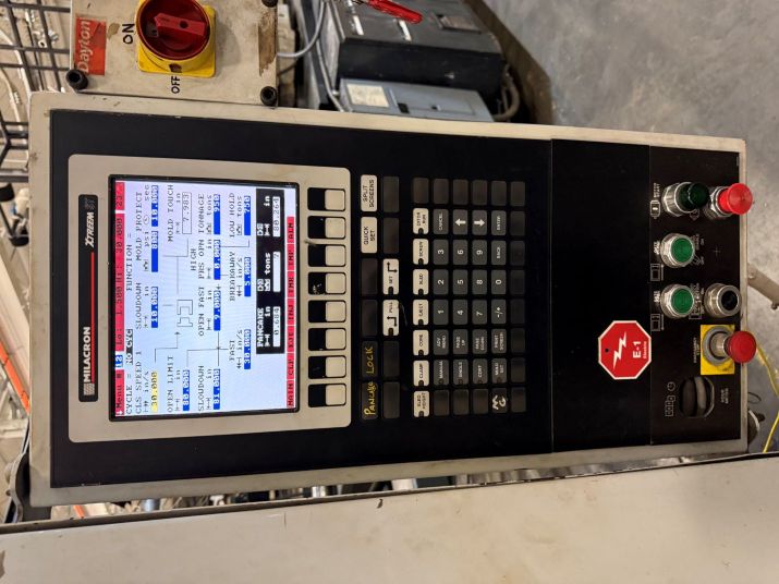 2004 Cincinnati Milacron MM1500